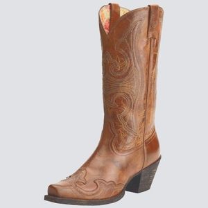 Ariat leather western wingtip toe boots with advanced cushioning, super comfy.